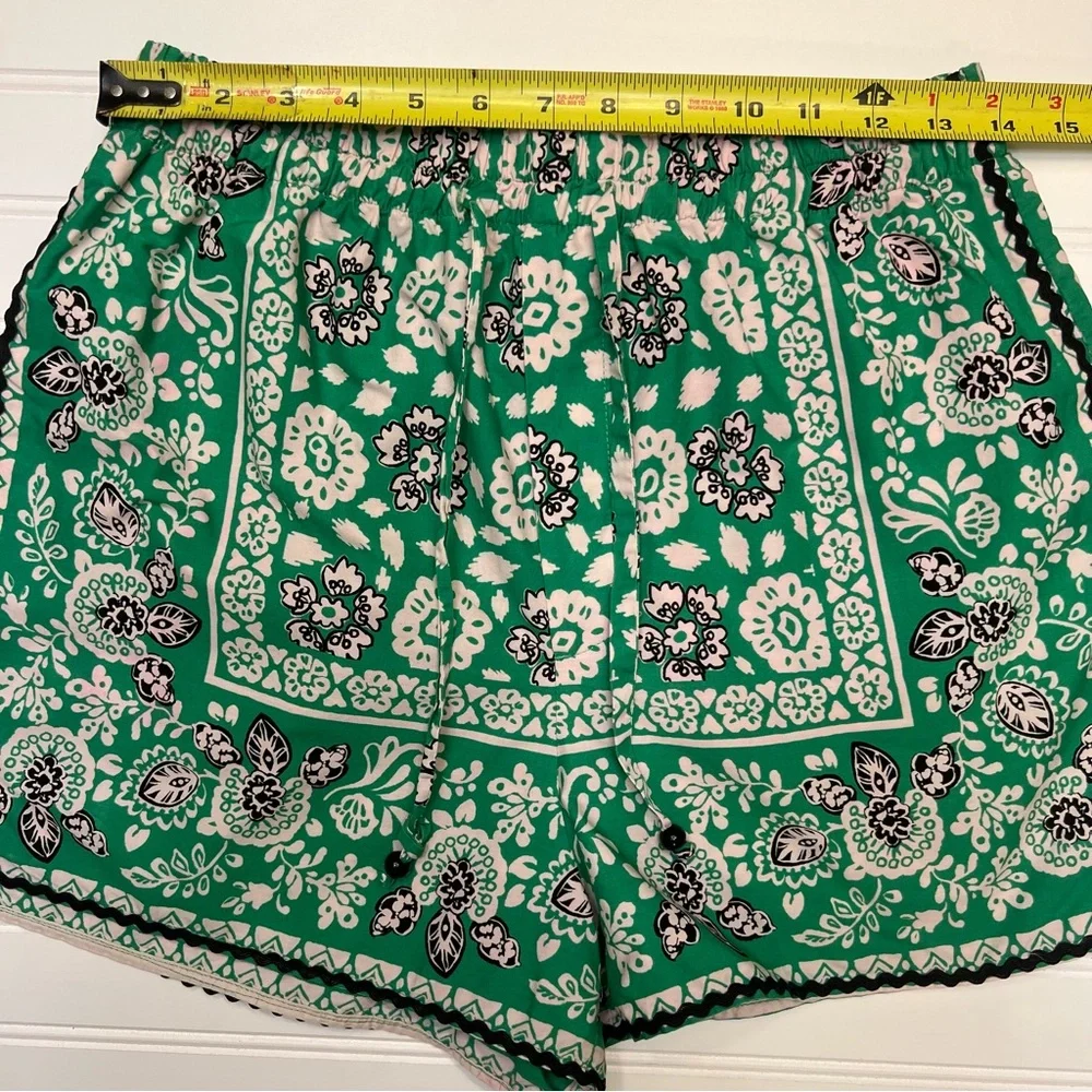 Zara Green Patterned Women Shorts - Picture 11 of 16